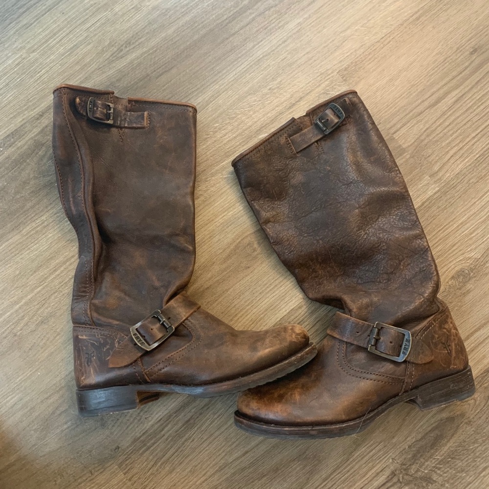 Frye Veronica Slouch Boot in brown